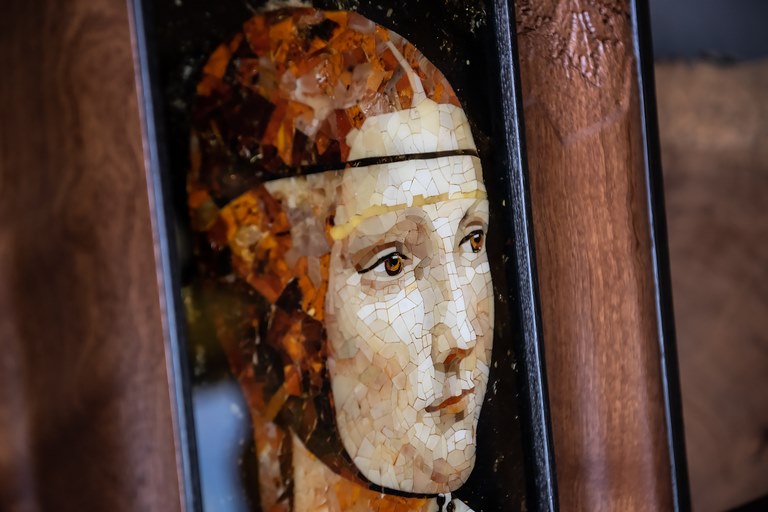 картинка Панно «Дама с горностаем» Леонардо да Винчи от магазина Бизнес подарки+