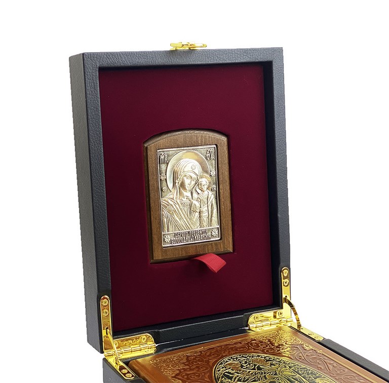 картинка Подарочный набор "Притчи" с иконой Казанской Божией Матери от магазина Бизнес подарки+