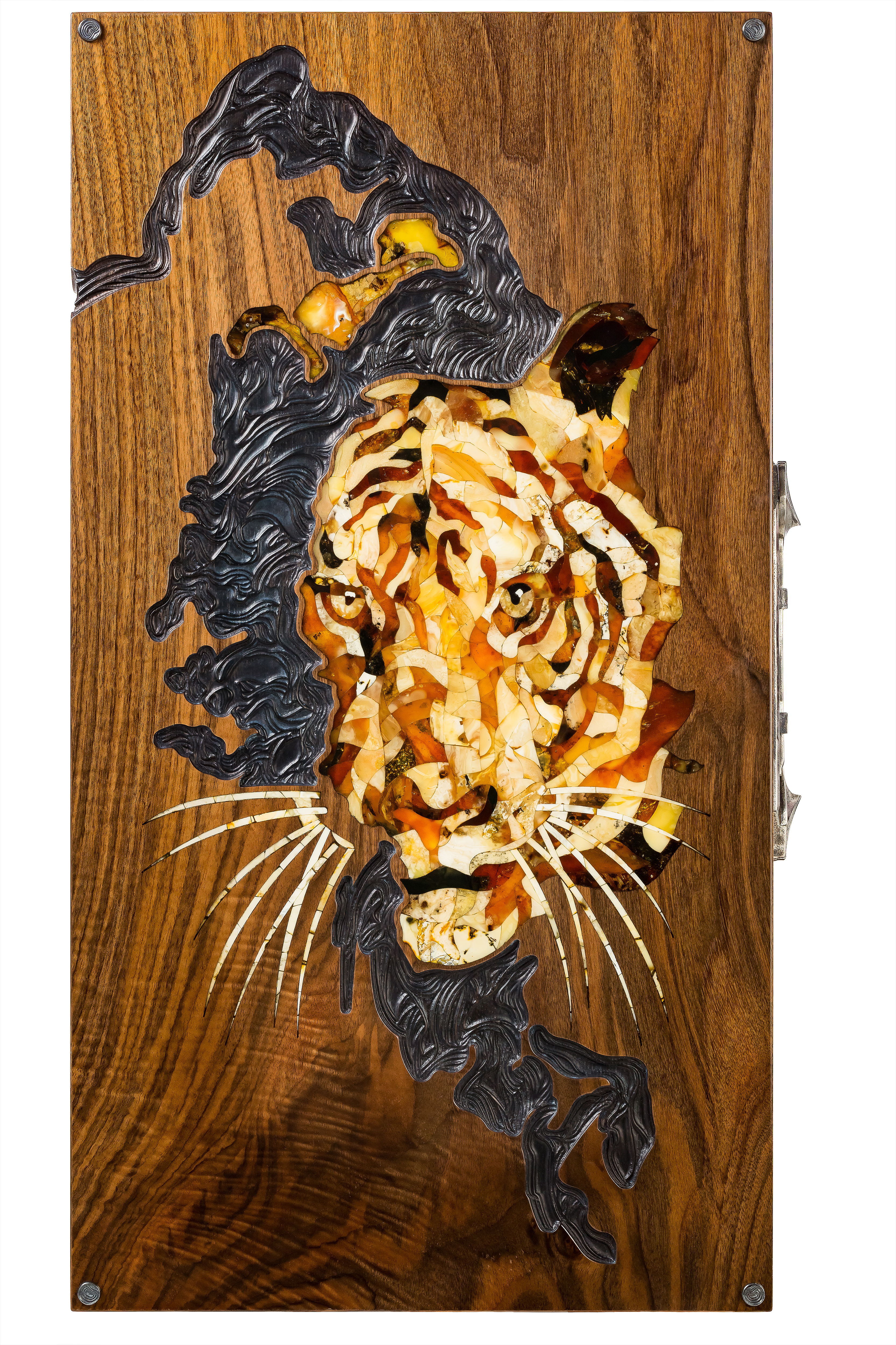 картинка Калининградские нарды из янтаря Тотем.Тигр  от магазина Бизнес подарки+