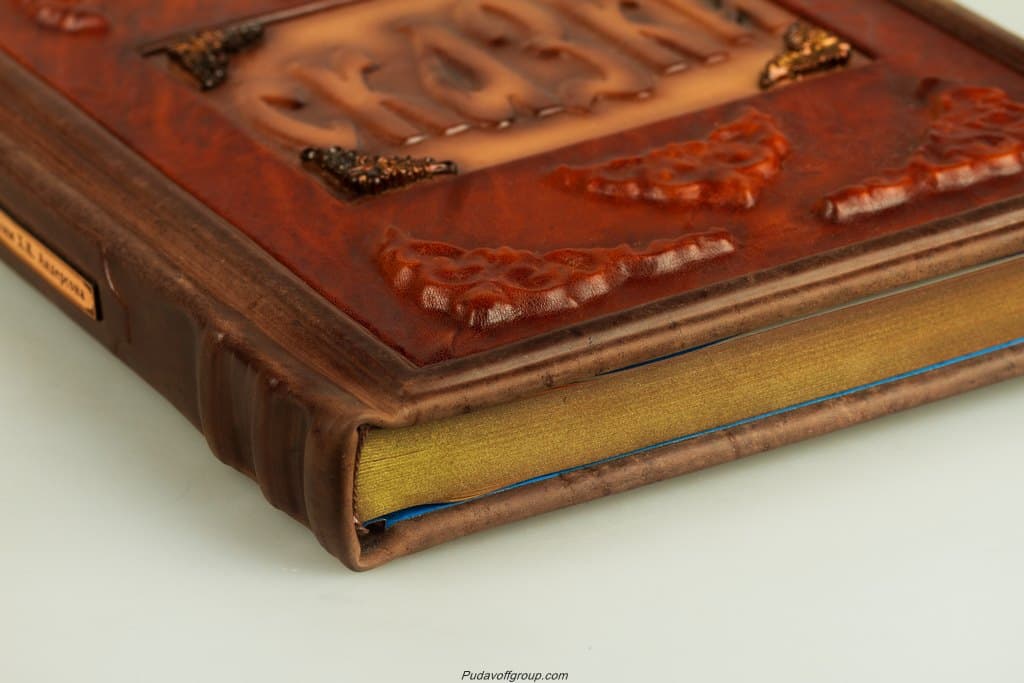 картинка Книга "Ханс Кристиан Андерсен. Сказки" от магазина Бизнес подарки+